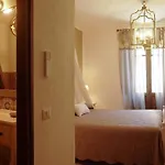 Konukevi Casa Lu Duttori 3*