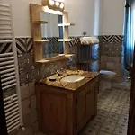 Casa Lu Duttori Konukevi