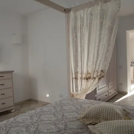 Casa Lu Duttori Affittacamere Arzachena