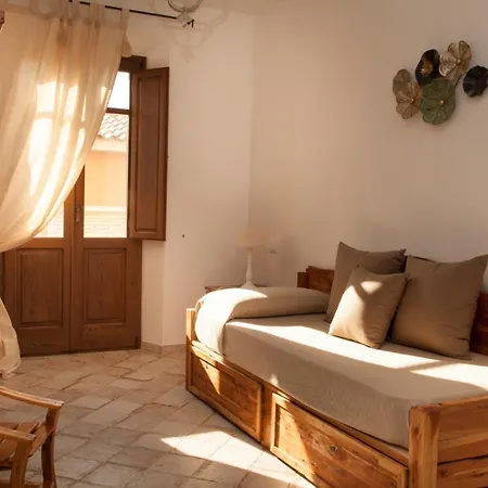 Pensjonat Casa Lu Duttori 3*